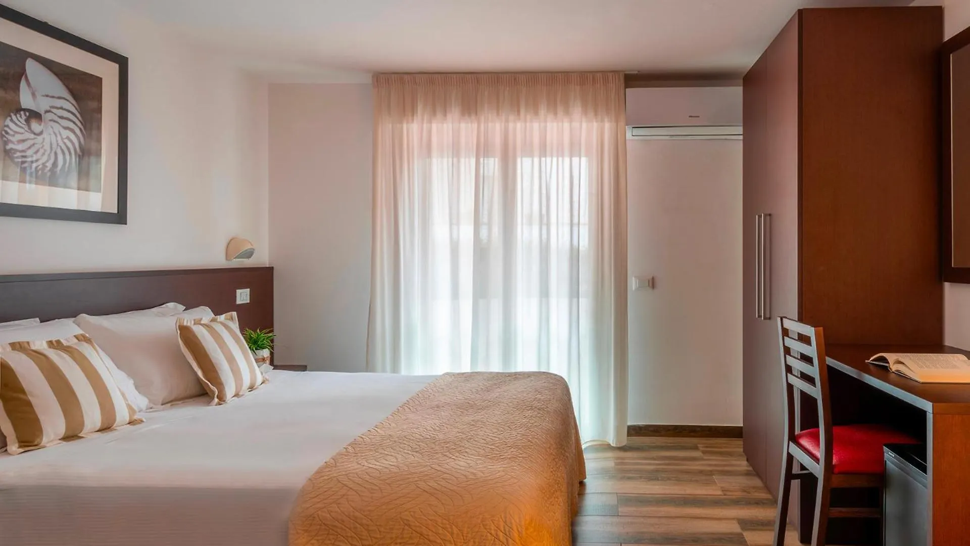 Hotel Carmen Riccione Italia