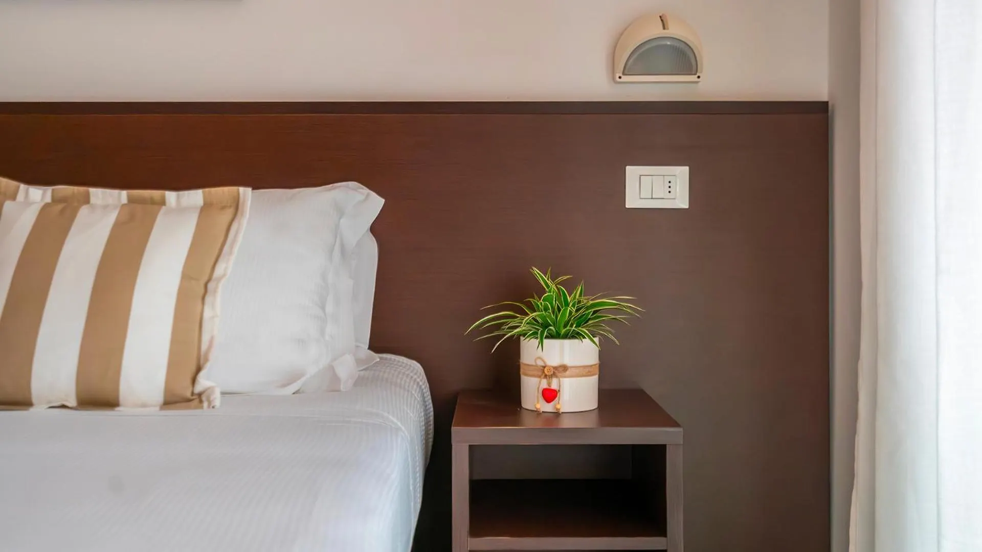 **  Hotel Carmen Riccione Italia