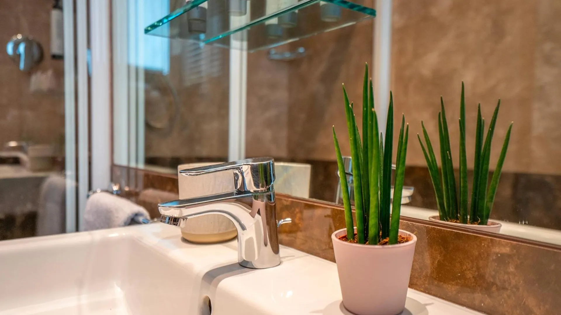 **  Hotel Carmen Riccione Italien