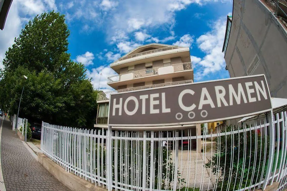 **  Hotel Carmen Riccione Italia